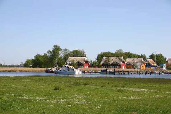 Ferienhäuser am Prerowstrom